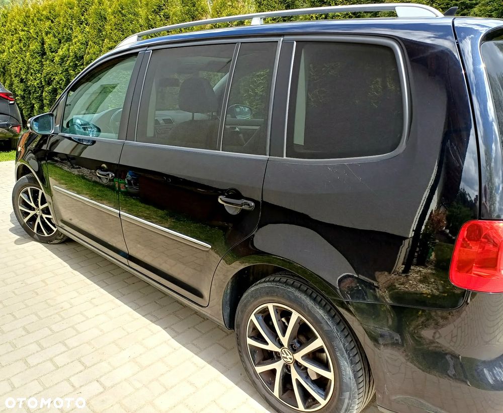 Volkswagen Touran 1.4 TSI STYLE - 4