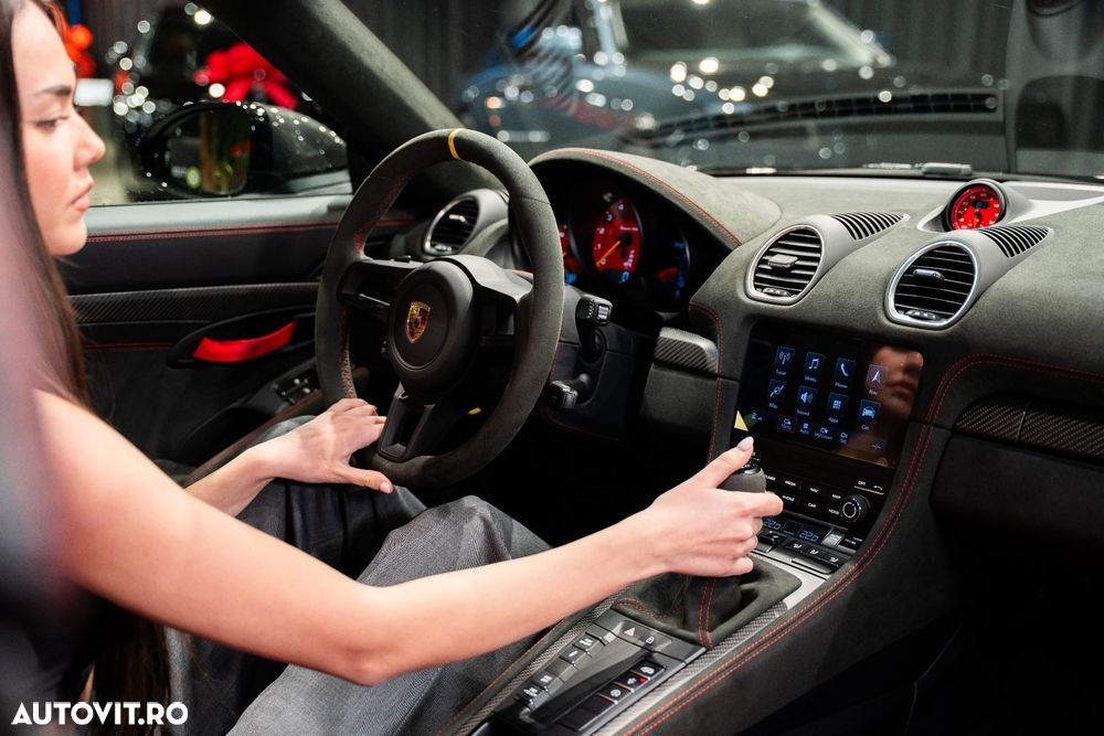 Porsche Boxster 718 Spyder RS - 29