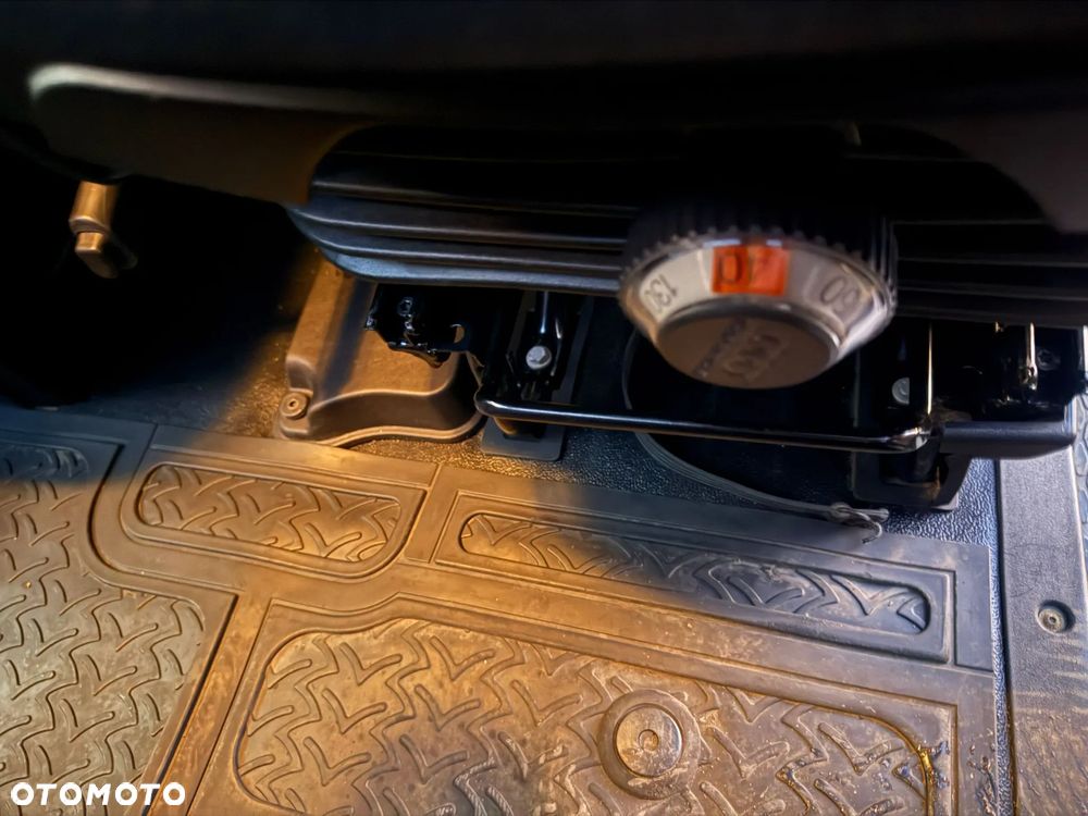 Iveco Daily 35S14, 2.3 140KM, L4H2, HiMatic, Bardzo zadbany - 26