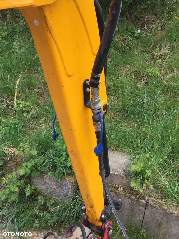 JCB 8018 - 6