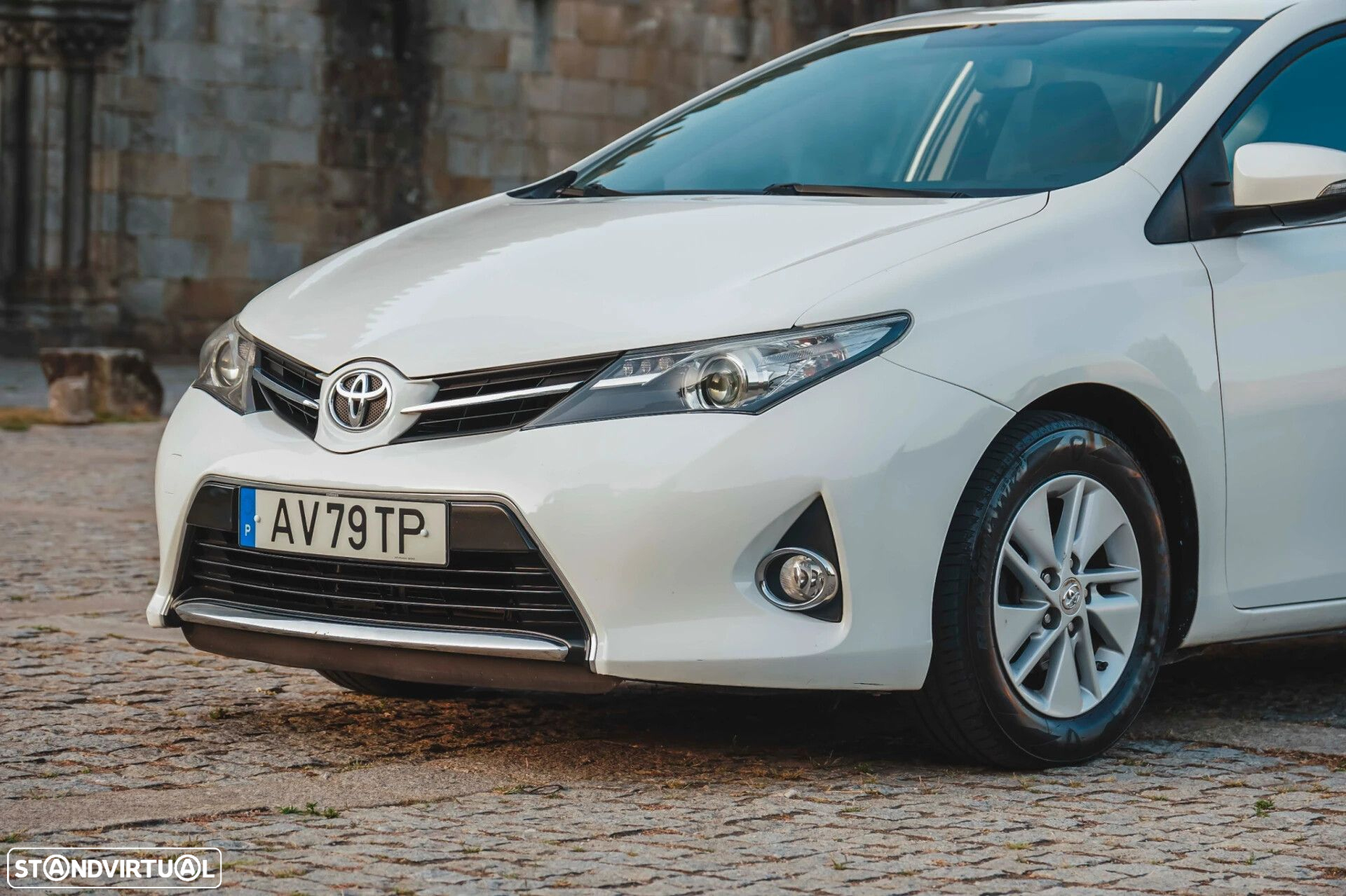 Toyota Auris 1.4 D-4D Comfort+J16+Navi - 31