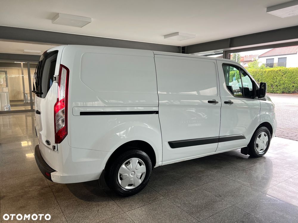 Ford Transit Custom - 16