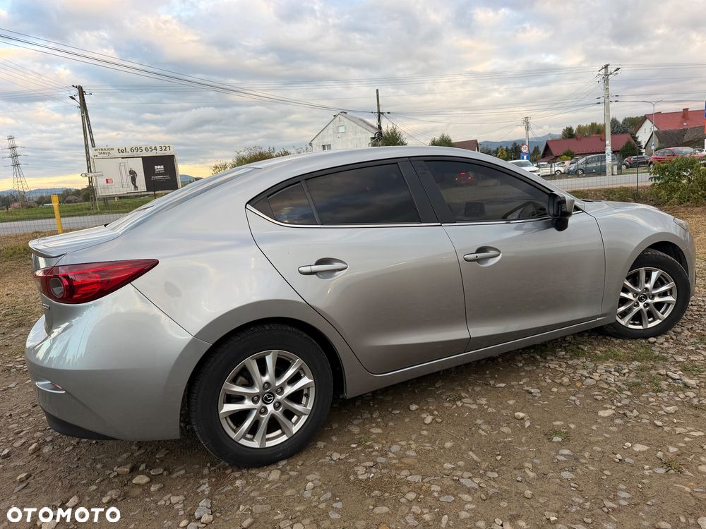 Mazda 3 2015 photo 3