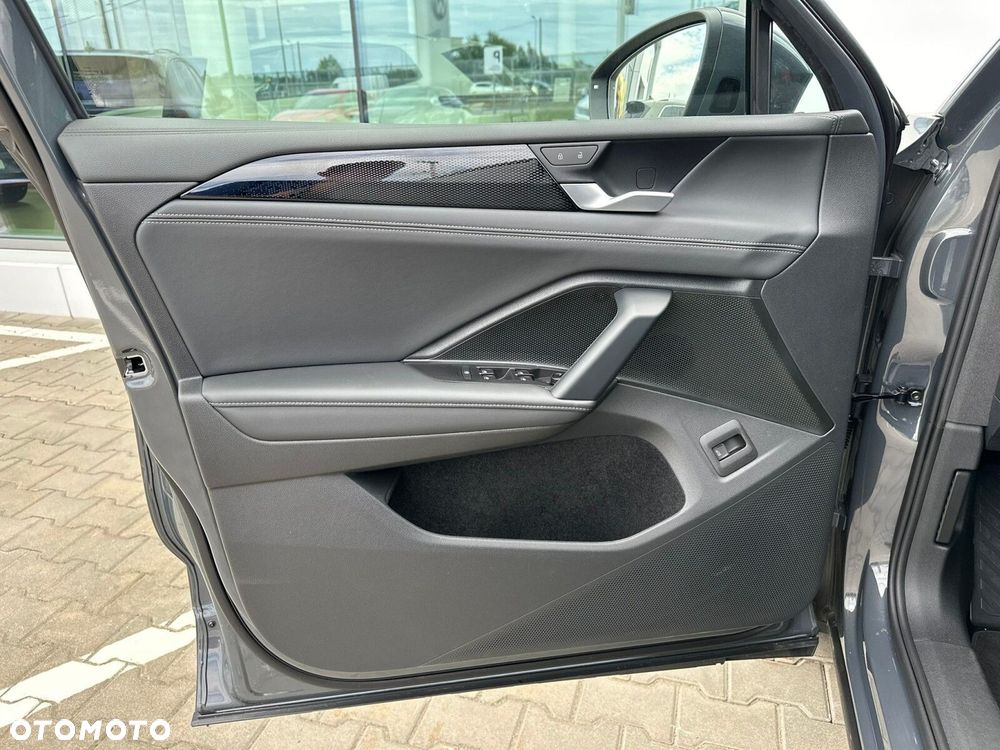 Volkswagen Tiguan - 11