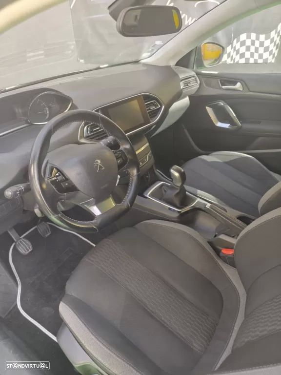 Peugeot 308 1.2 PureTech Style J17 - 7