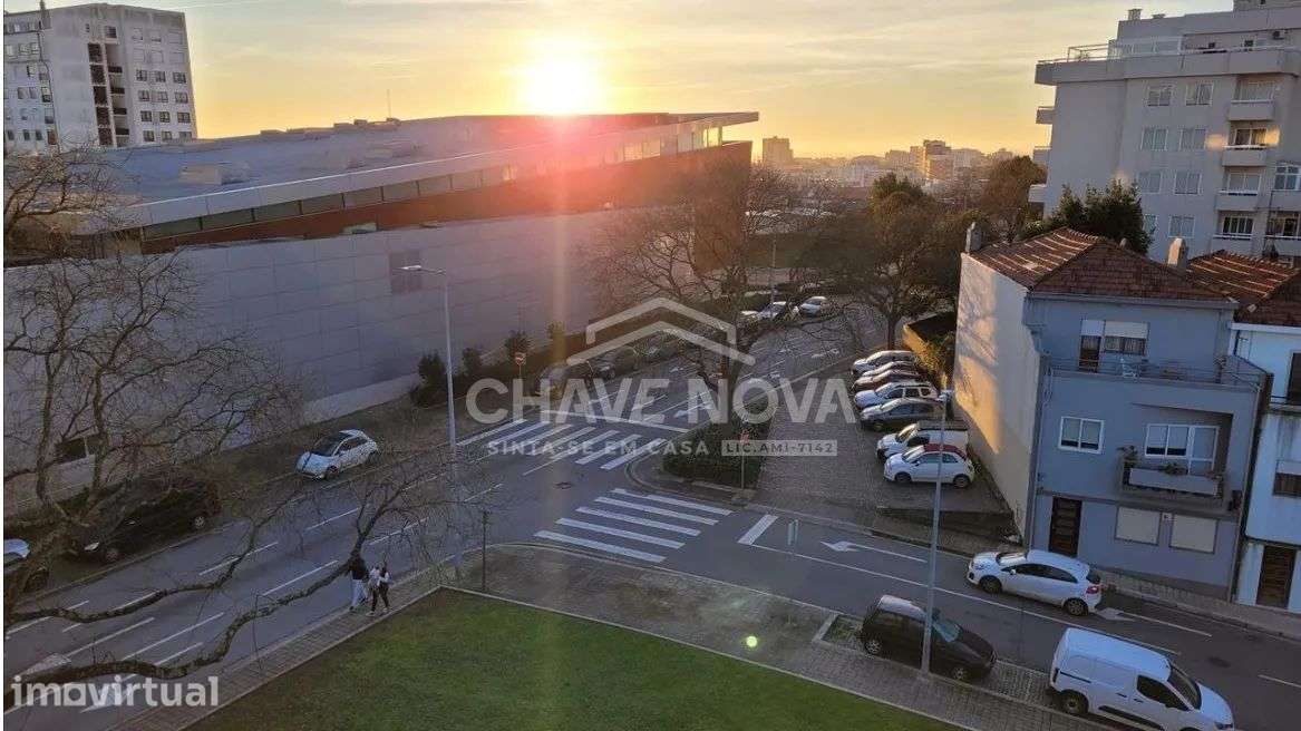 T2 c/ Varanda em Cedofeita (Porto) - Grande imagem: 2/14