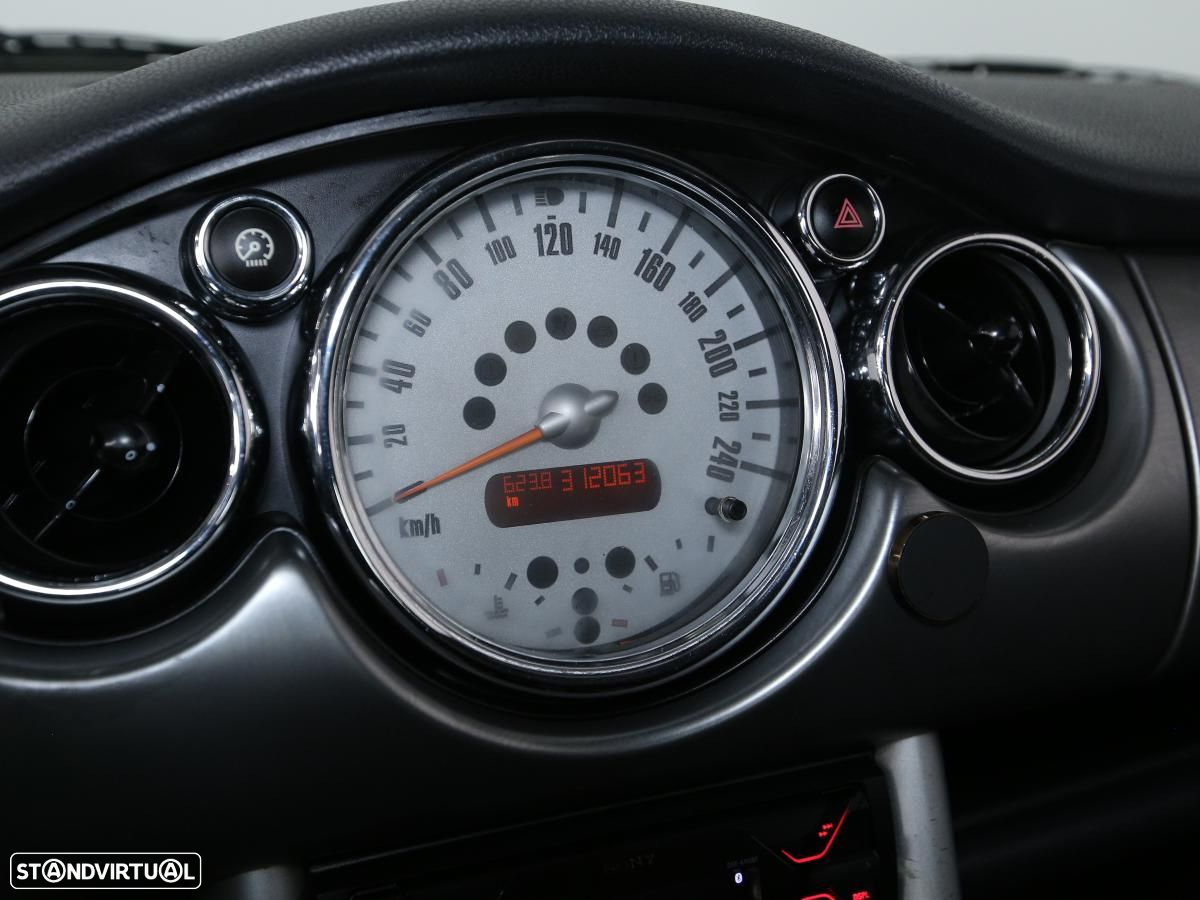 MINI 3 Portas Cooper S - 11