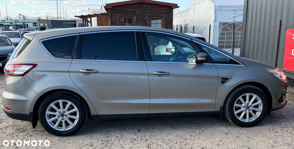 Ford S-Max - 27