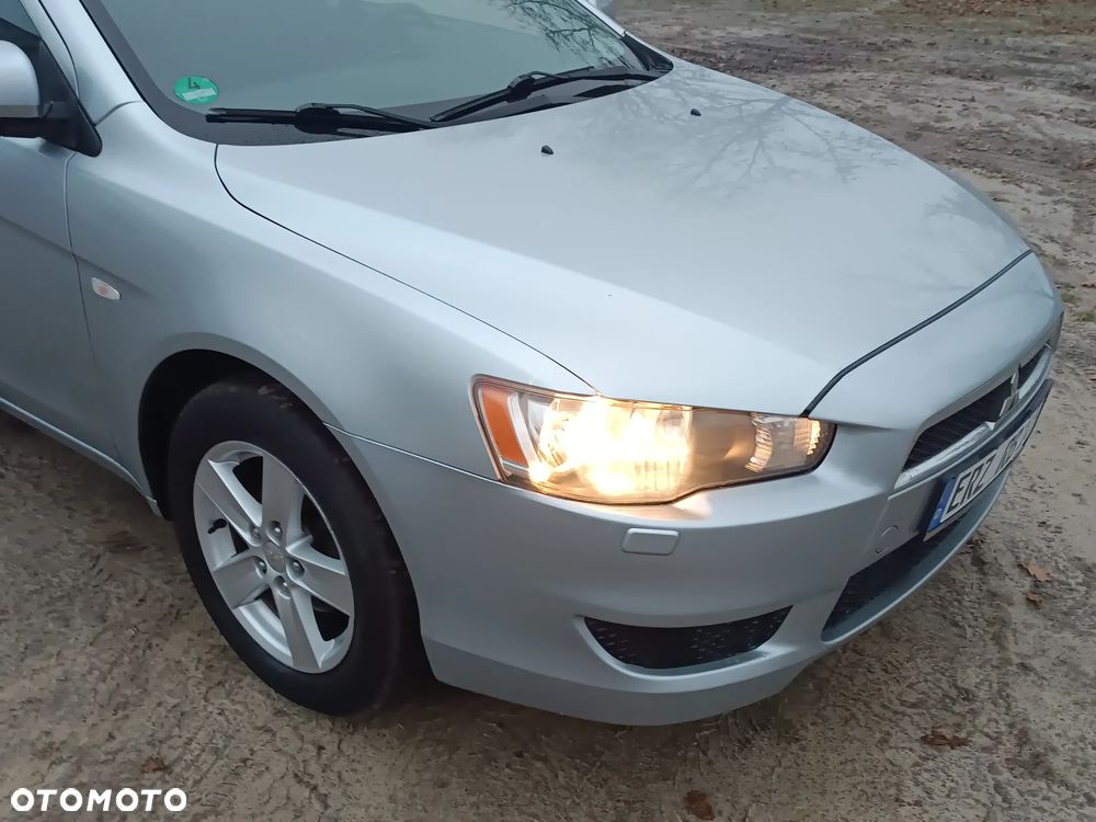 Mitsubishi Lancer - 9