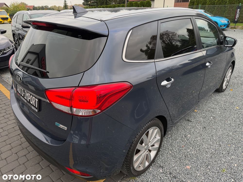 Kia Carens 2015
