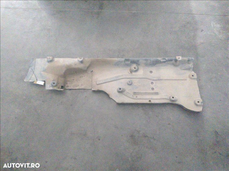 scut caroserie stanga mercedes benz ml w166 - 1