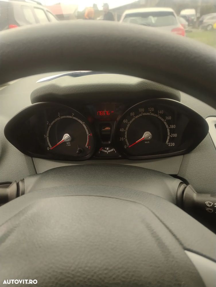 Ford Fiesta - 3