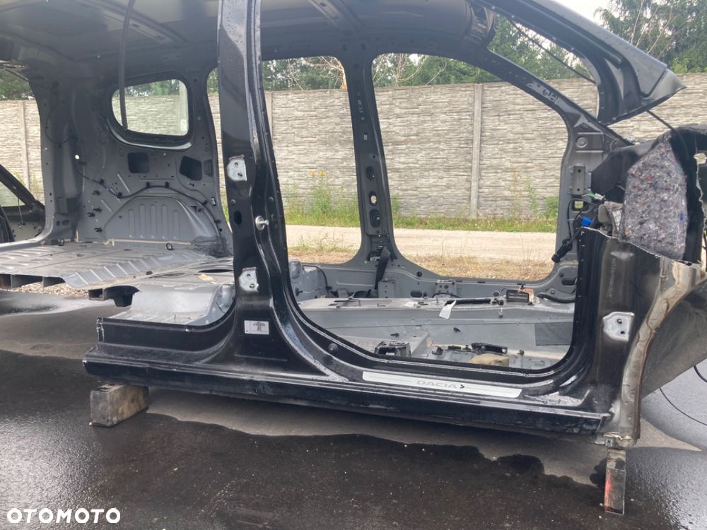 DACIA LODGY PRÓG PRAWY SŁUPEK ŚRODKOWY Wwa