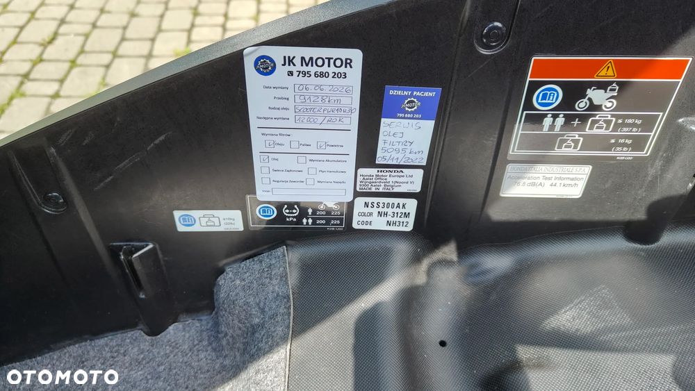 Honda NSS - 16