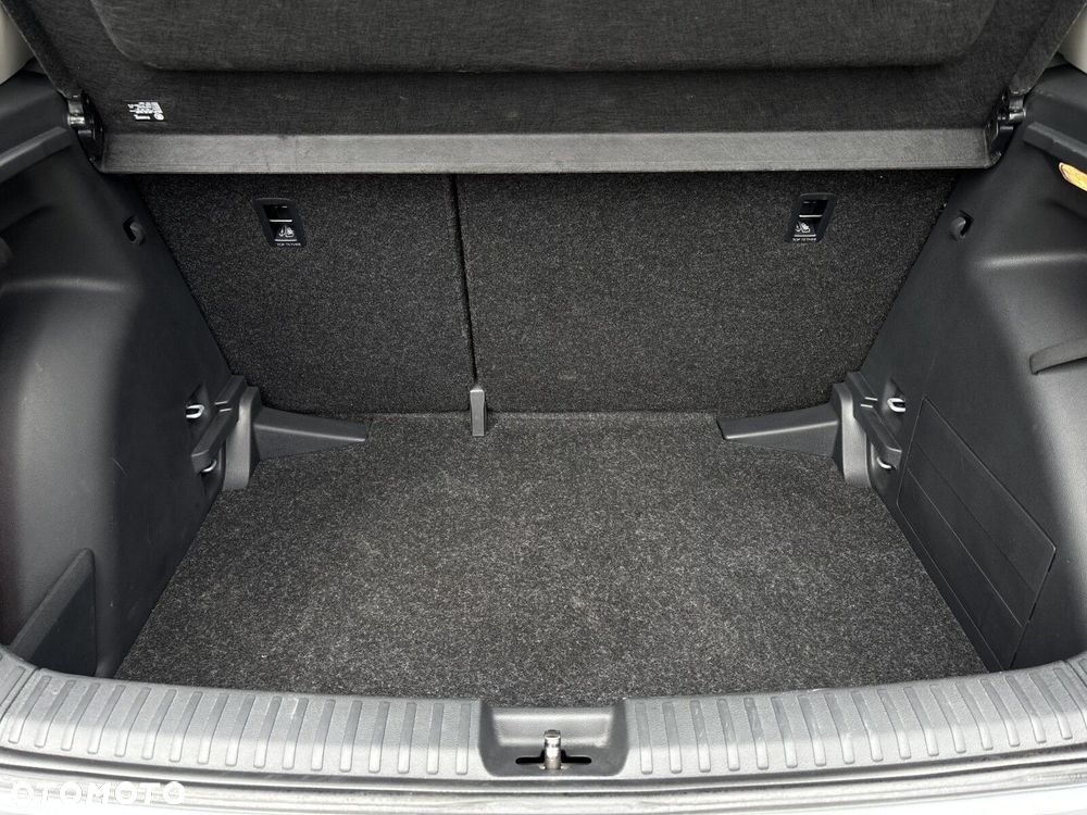 Skoda Fabia 1.0 Ambition - 11
