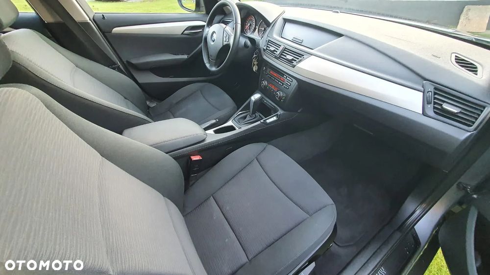 BMW X1 sDrive18d - 15