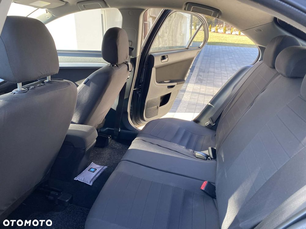 Mitsubishi Lancer 1.8 Inform LPG - 13