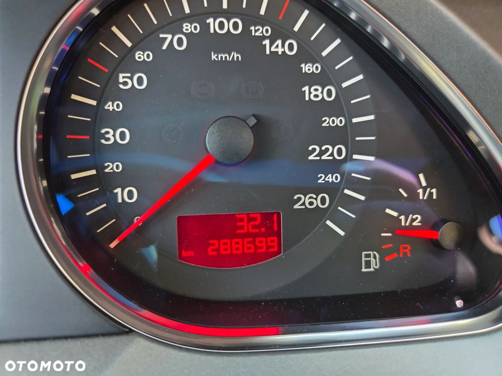 Audi A6 Avant 2.0 TFSI Multitronic - 17