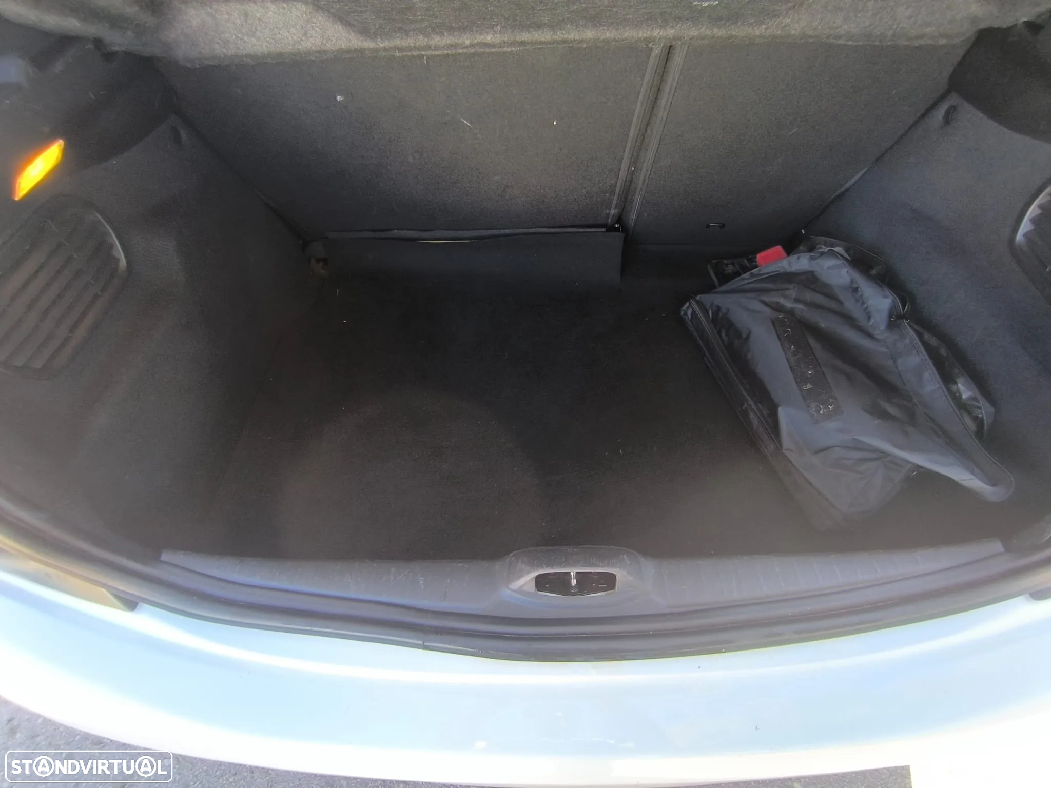 Peugeot 208 1.2 PureTech Signature - 12