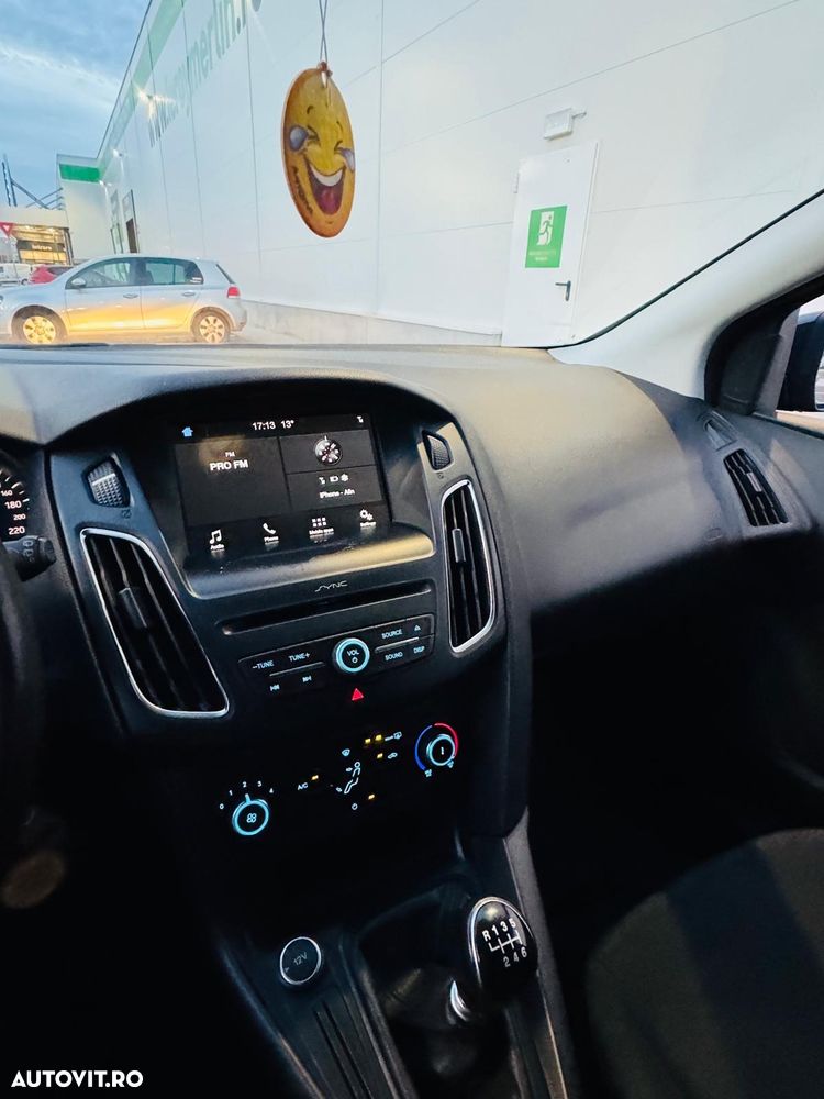 Ford Focus 1.5 TDCi Trend - 38