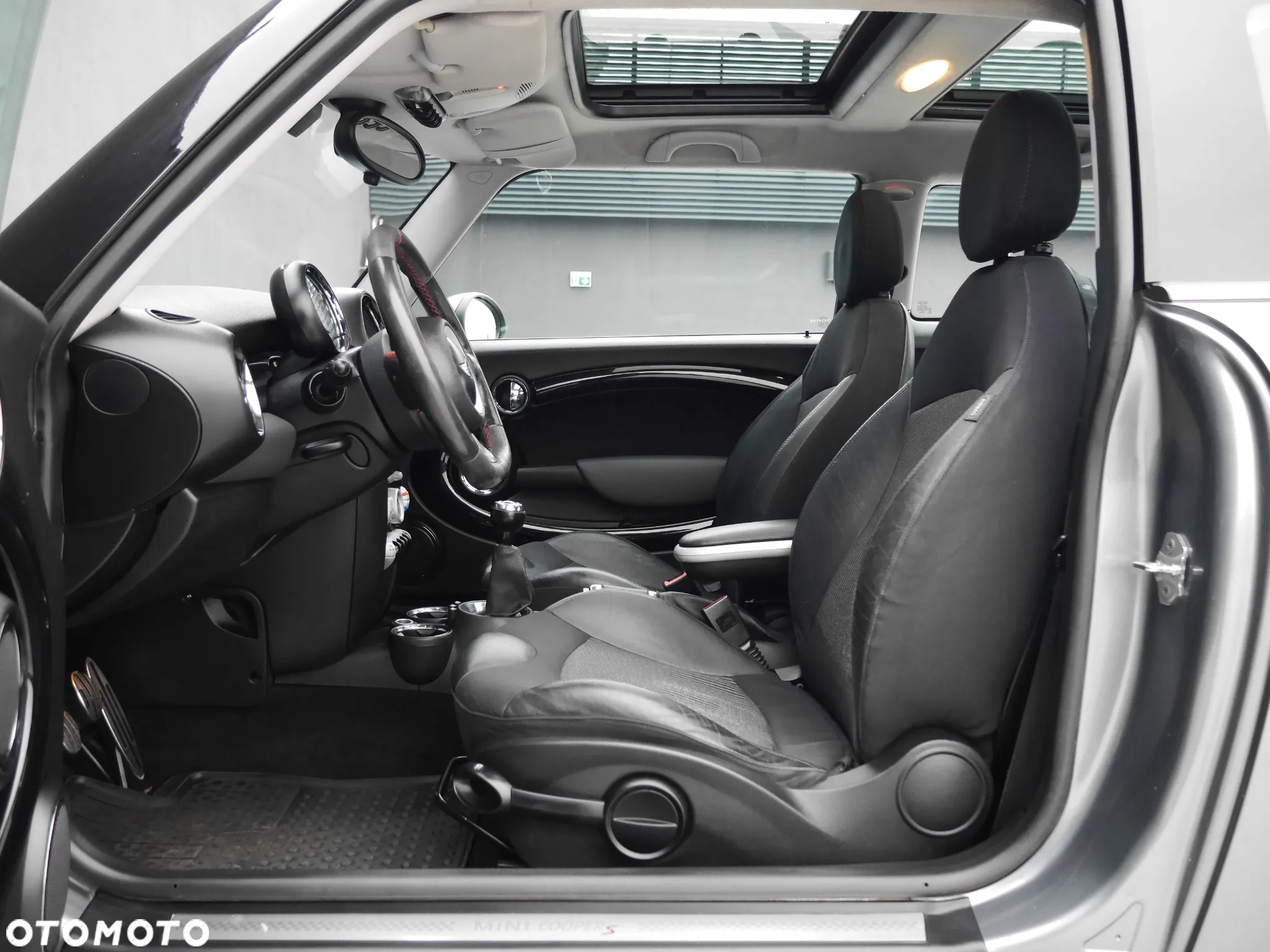 MINI Cooper S 50 Camden - 10