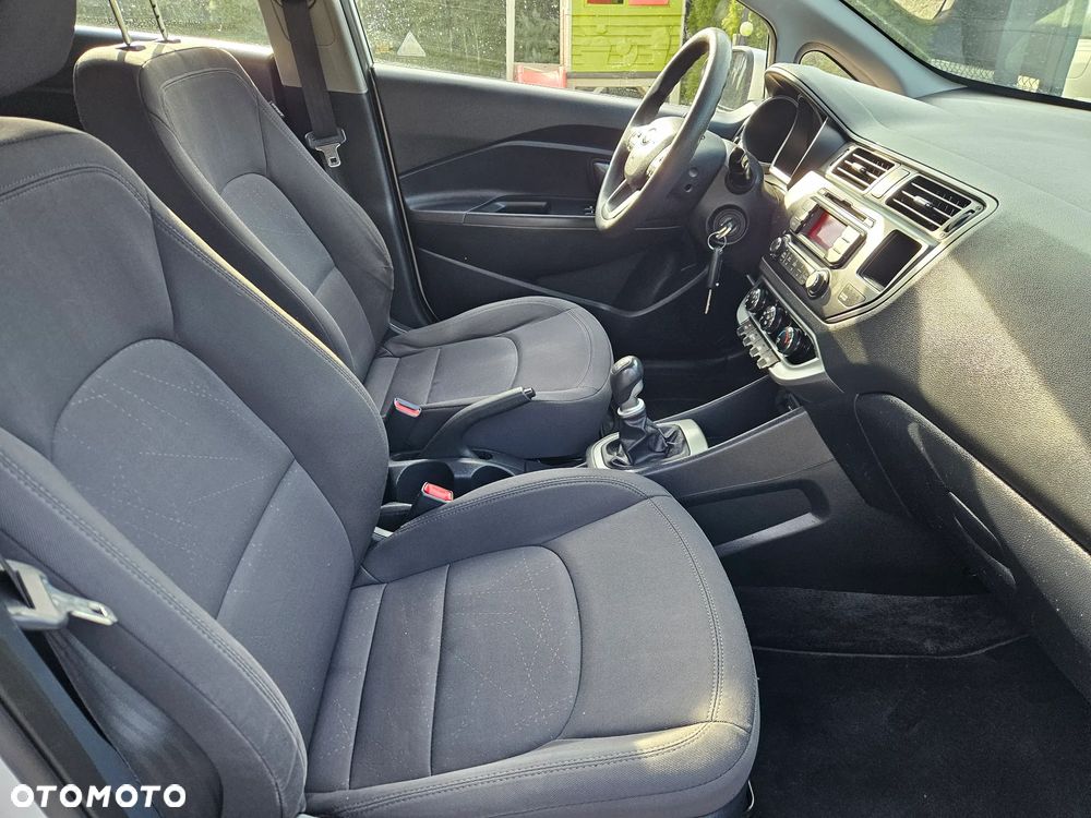 Kia Rio 1.4 Edition 7 - 12
