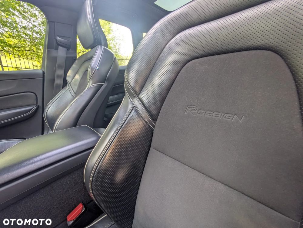 Volvo XC 60 T8 AWD Plug-In Hybrid R-Design - 19