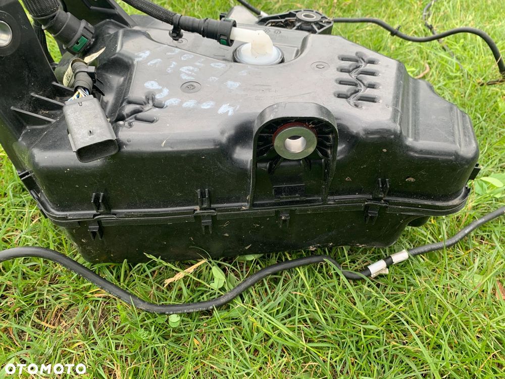 ZBIORNIK ADBLUE FORD MONDEO MK5 KG93-5J228-AD - 5