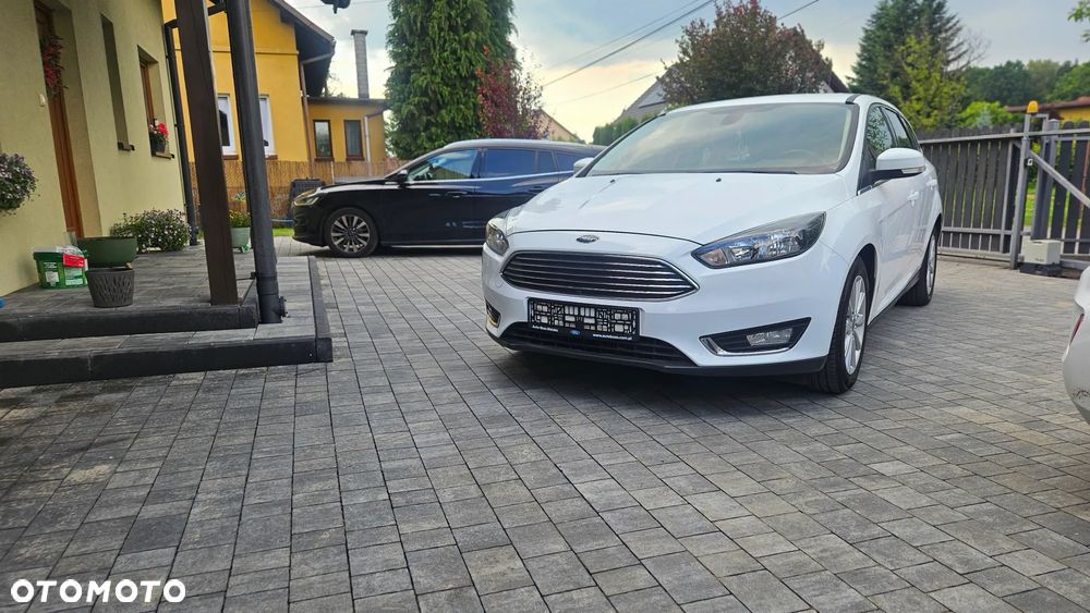 Ford Focus 1.0 EcoBoost Titanium - 1