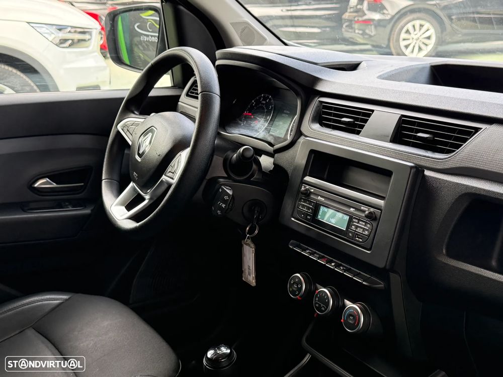 Renault Express - 18