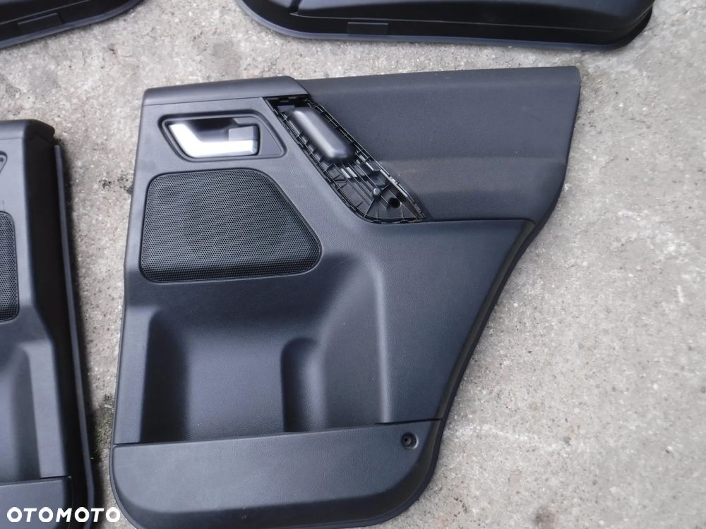 Land Rover Freelander II boczki drzwi tapicerki - 2