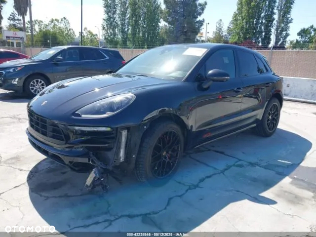 Porsche Macan GTS - 2
