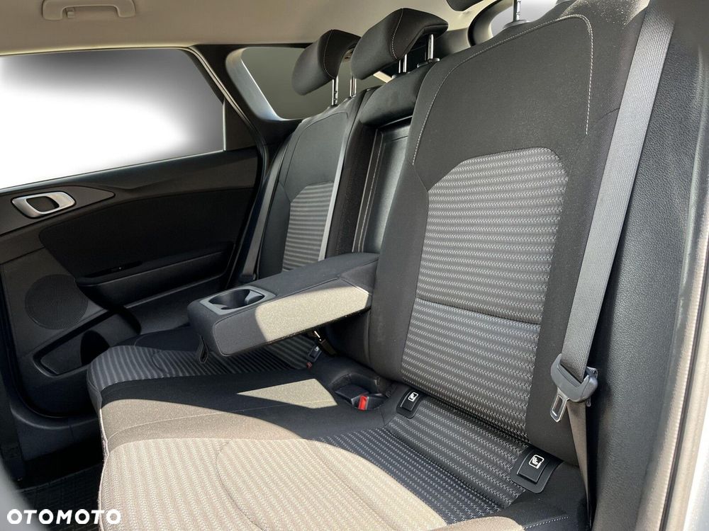 Kia Ceed - 15