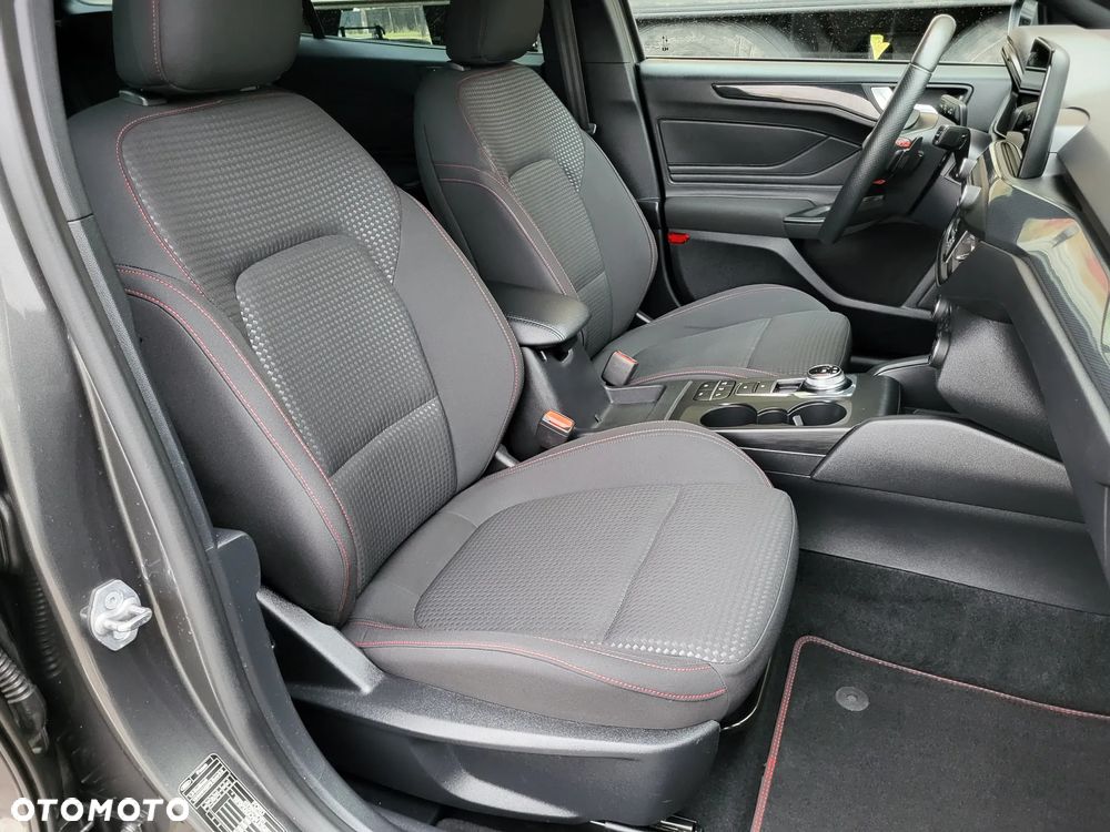 Ford Focus 1.5 EcoBoost STart-Stopp-System ST-LINE X - 33