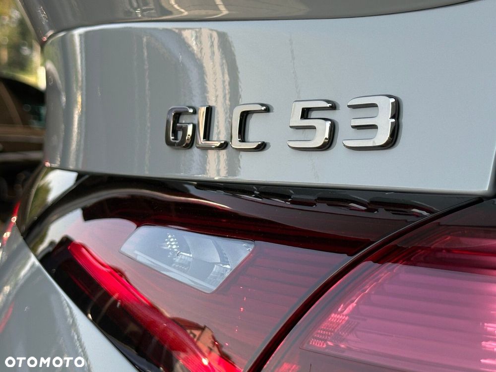 Mercedes-Benz GLC - 11