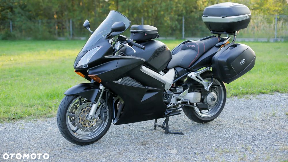 Honda VFR - 2