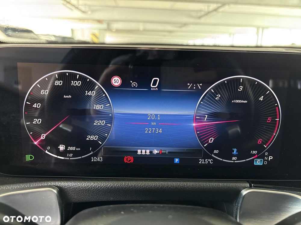 Mercedes-Benz GLB - 12