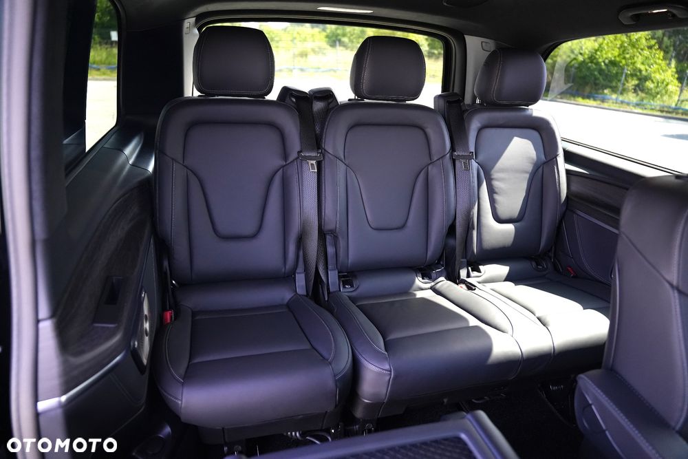 Mercedes-Benz Klasa V 300 d 4-Matic 9G-Tronic - 27