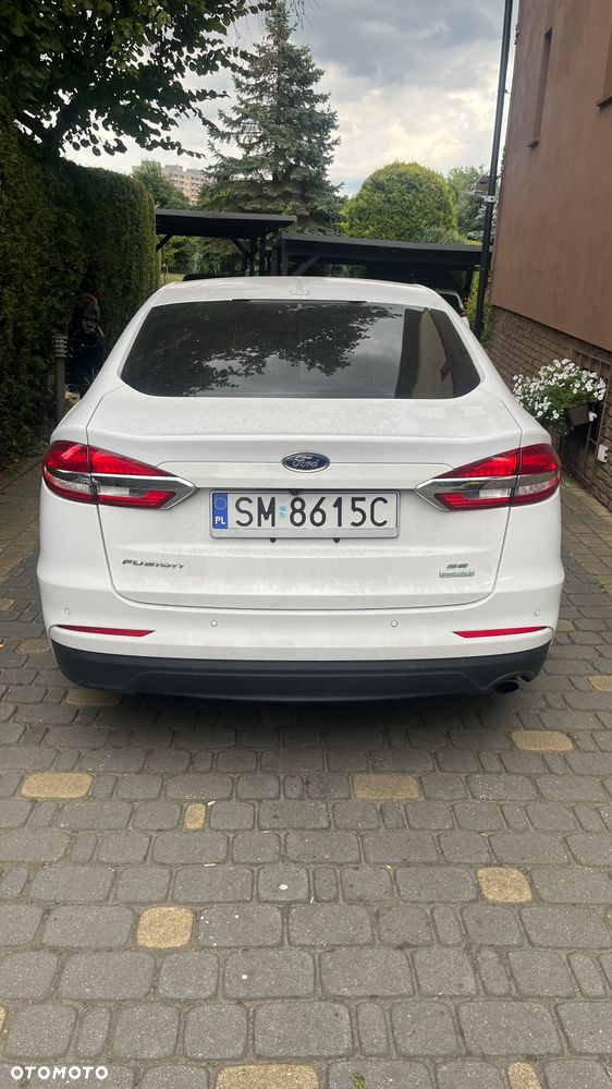 Ford Fusion - 5