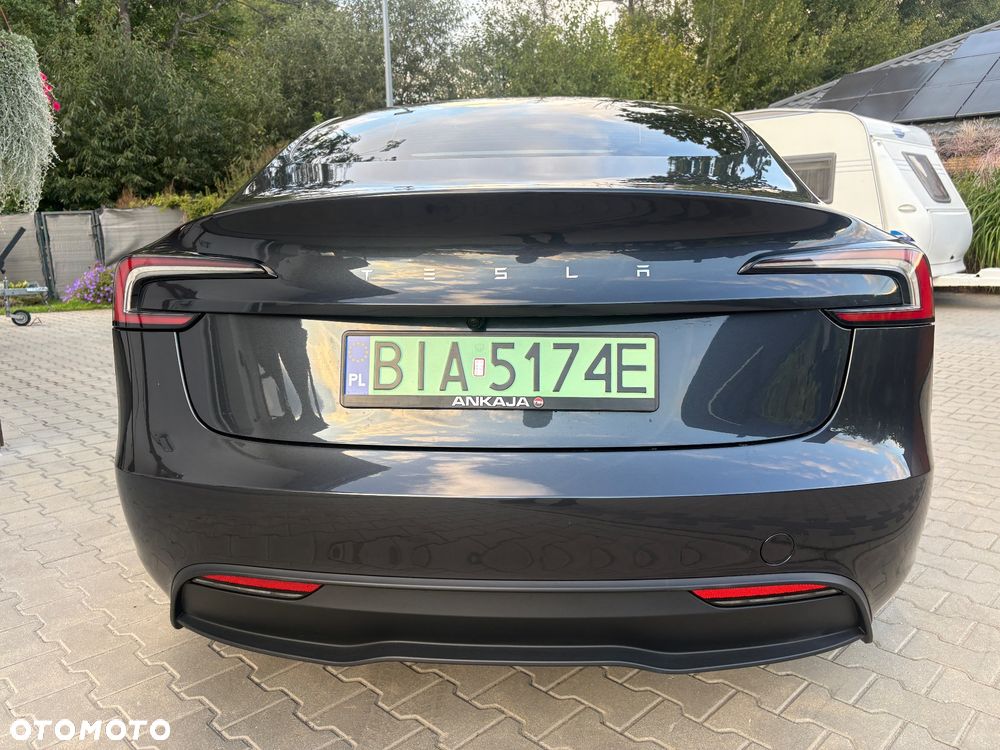 Tesla Model 3 - 36