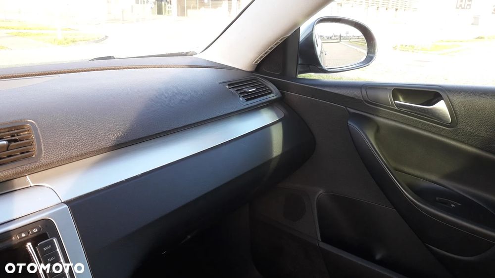 Volkswagen Passat 2.0 TDI DPF Highline - 10