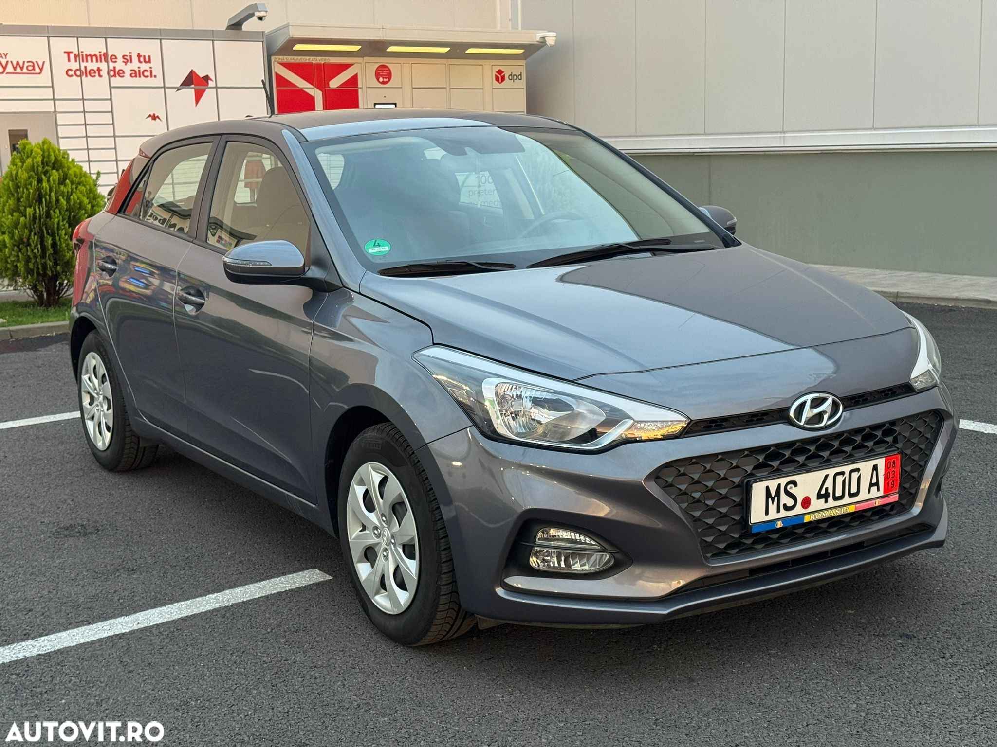 Hyundai i20 blue 1.4 Active Pure - 3