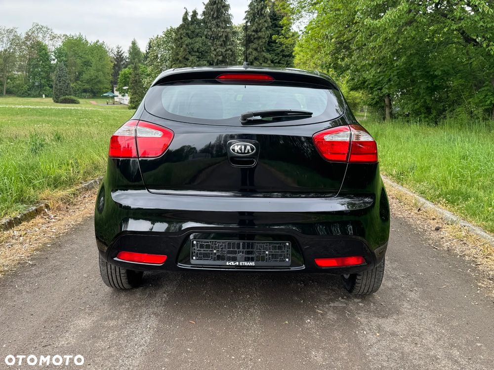 Kia Rio - 6