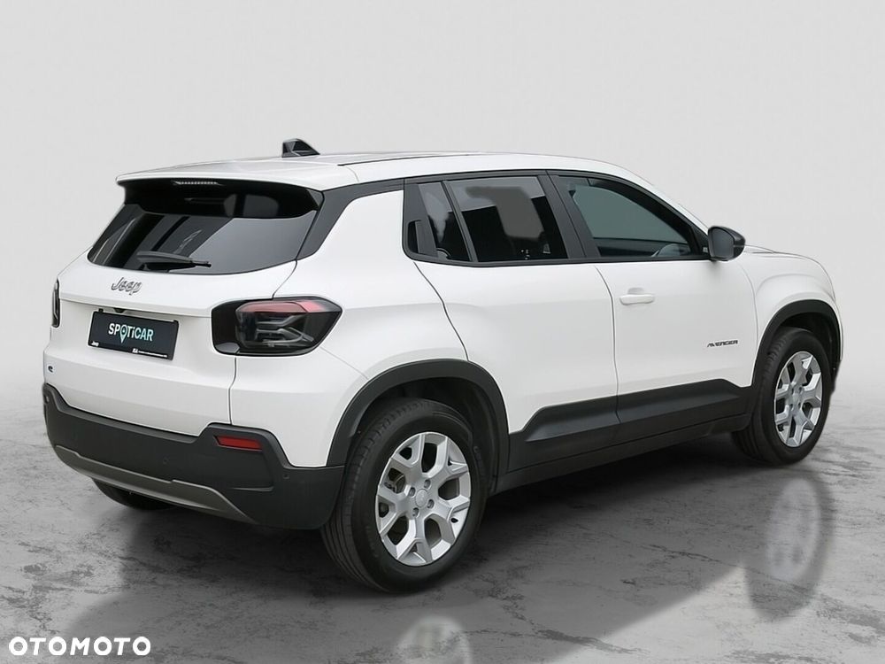 Jeep Avenger 54kWh Longitude - 3