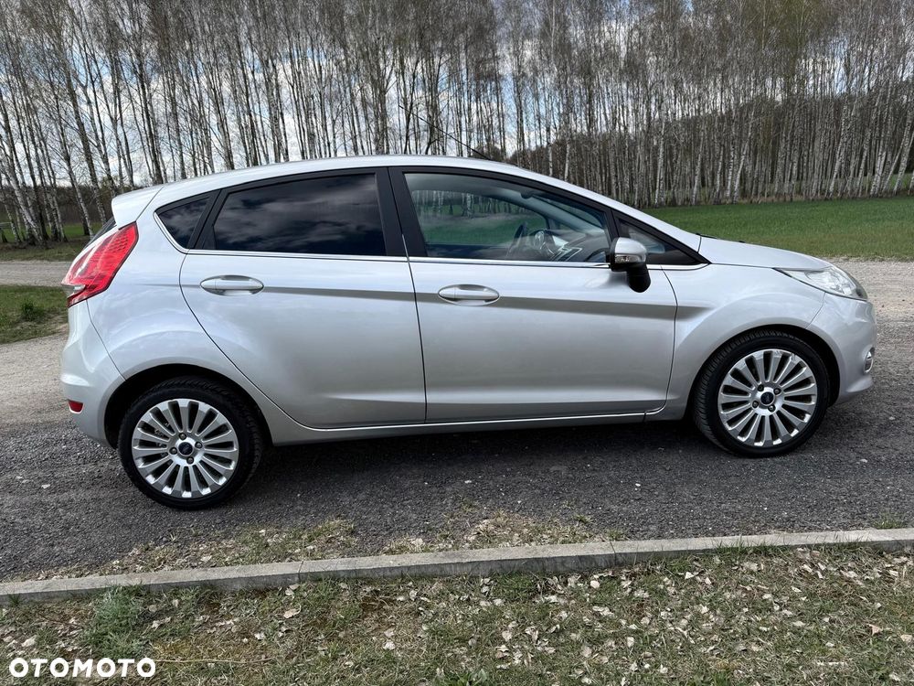 Ford Fiesta 1.4 Champions Edition - 9
