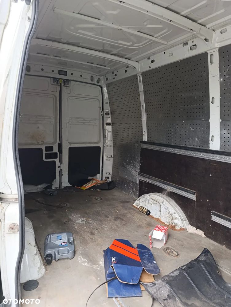 Iveco Iveco DAILY 3.0 TD 35 S 21 V - 7