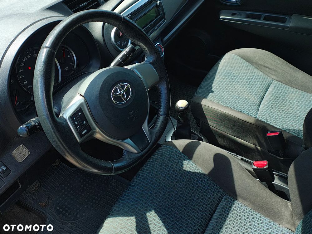 Toyota Yaris - 7