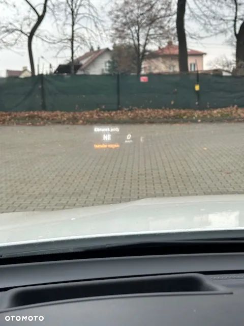 Mercedes-Benz GLC - 21