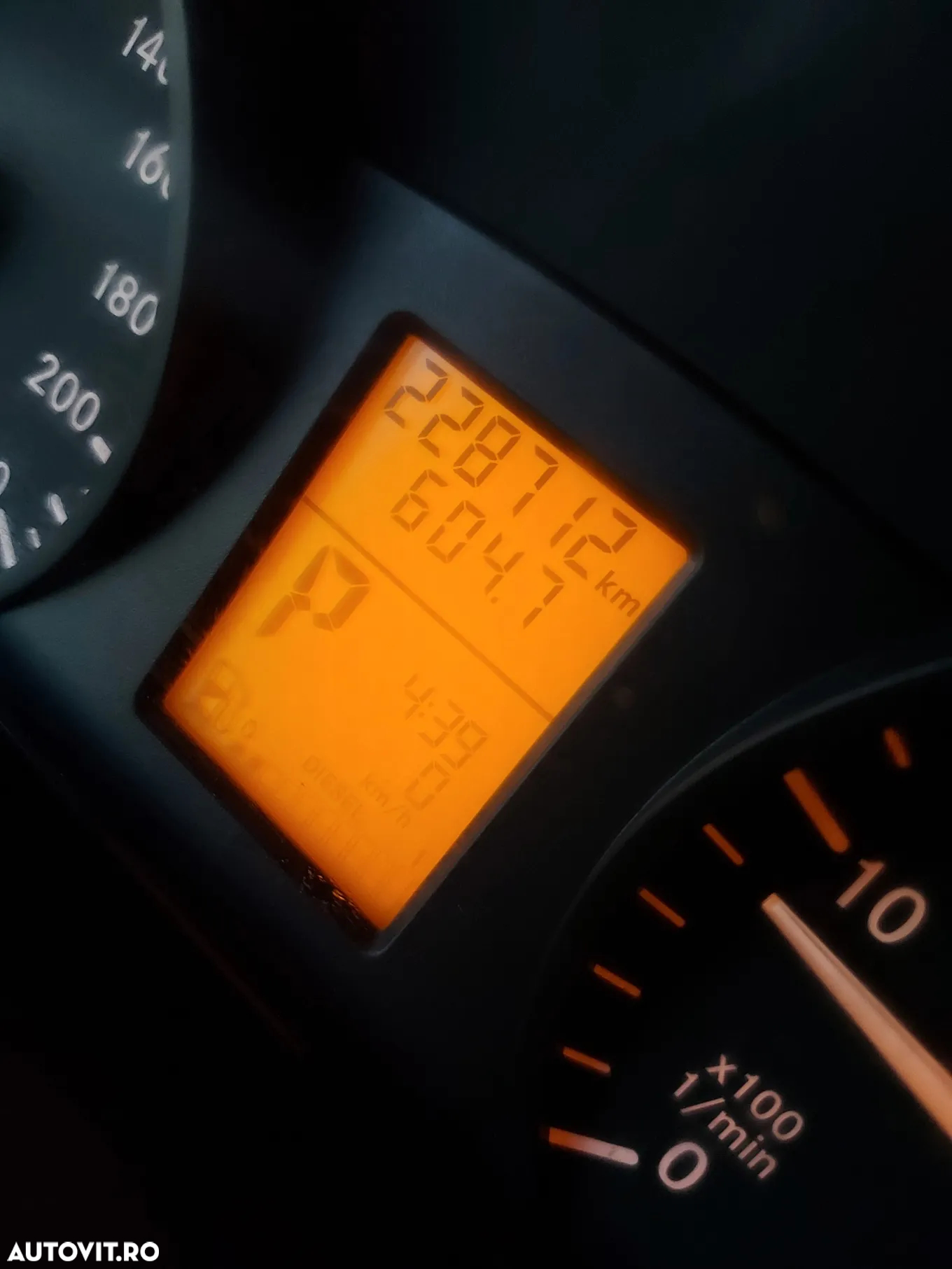 Mercedes-Benz Vito - 17