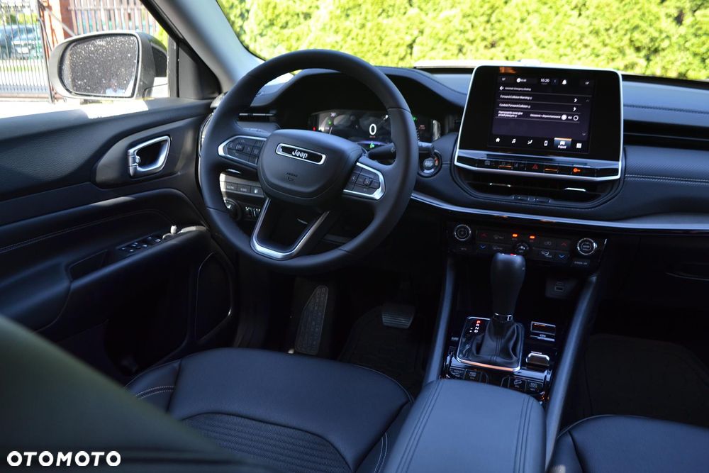 Jeep Compass - 16